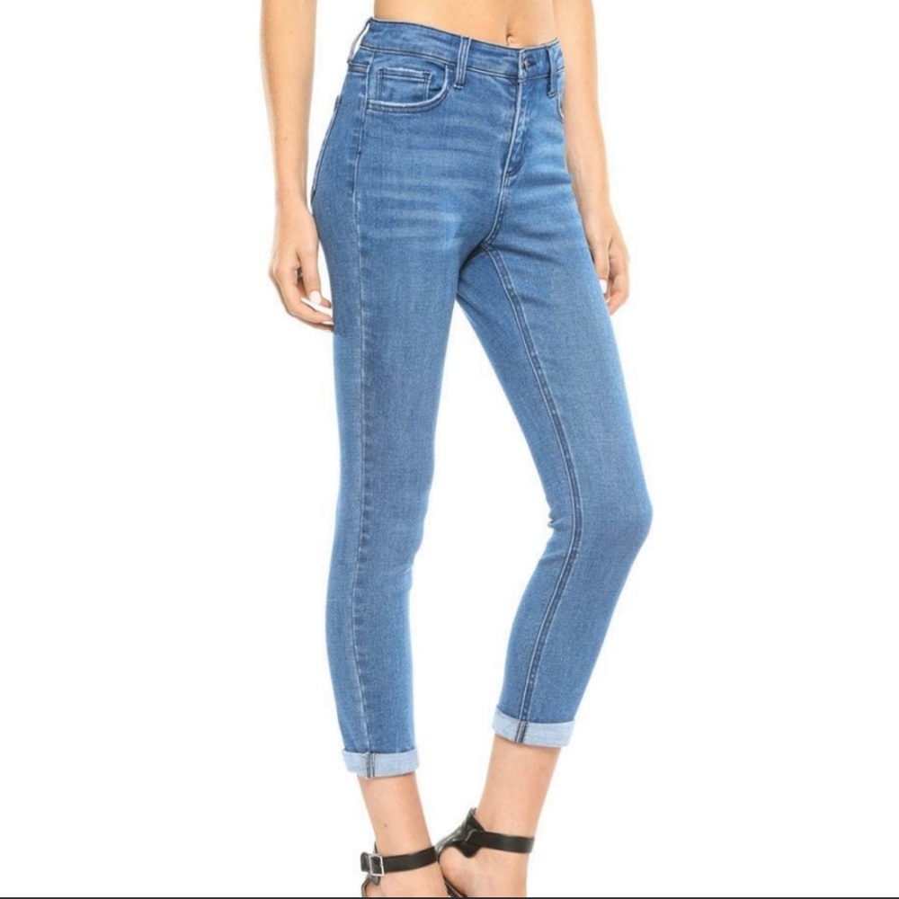 SKINNY JEANS, women blue jeans, Mid Rise, Cuffed, Brand New Jeans! Great deal